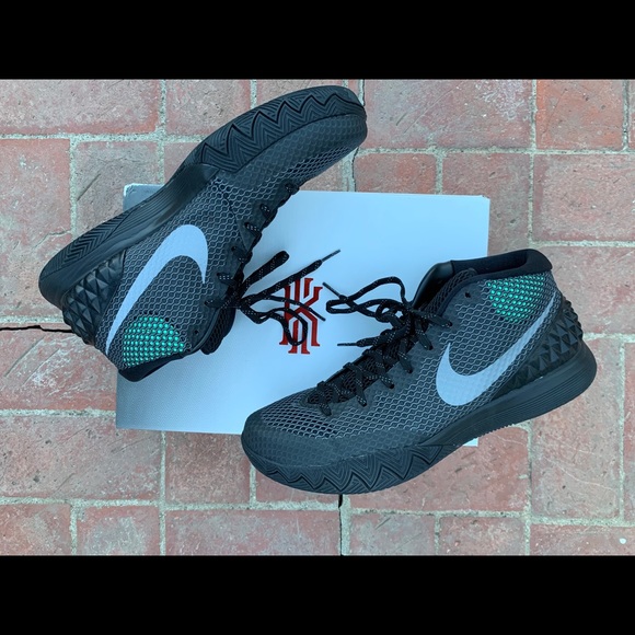 Nike Other - Kyrie 1 - ‘Driveway’